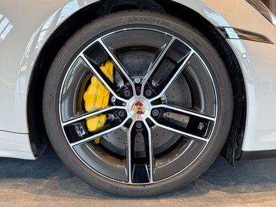 PORSCHE 911 - 3