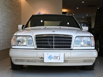 MERCEDES-BENZ E-CLASS - 10