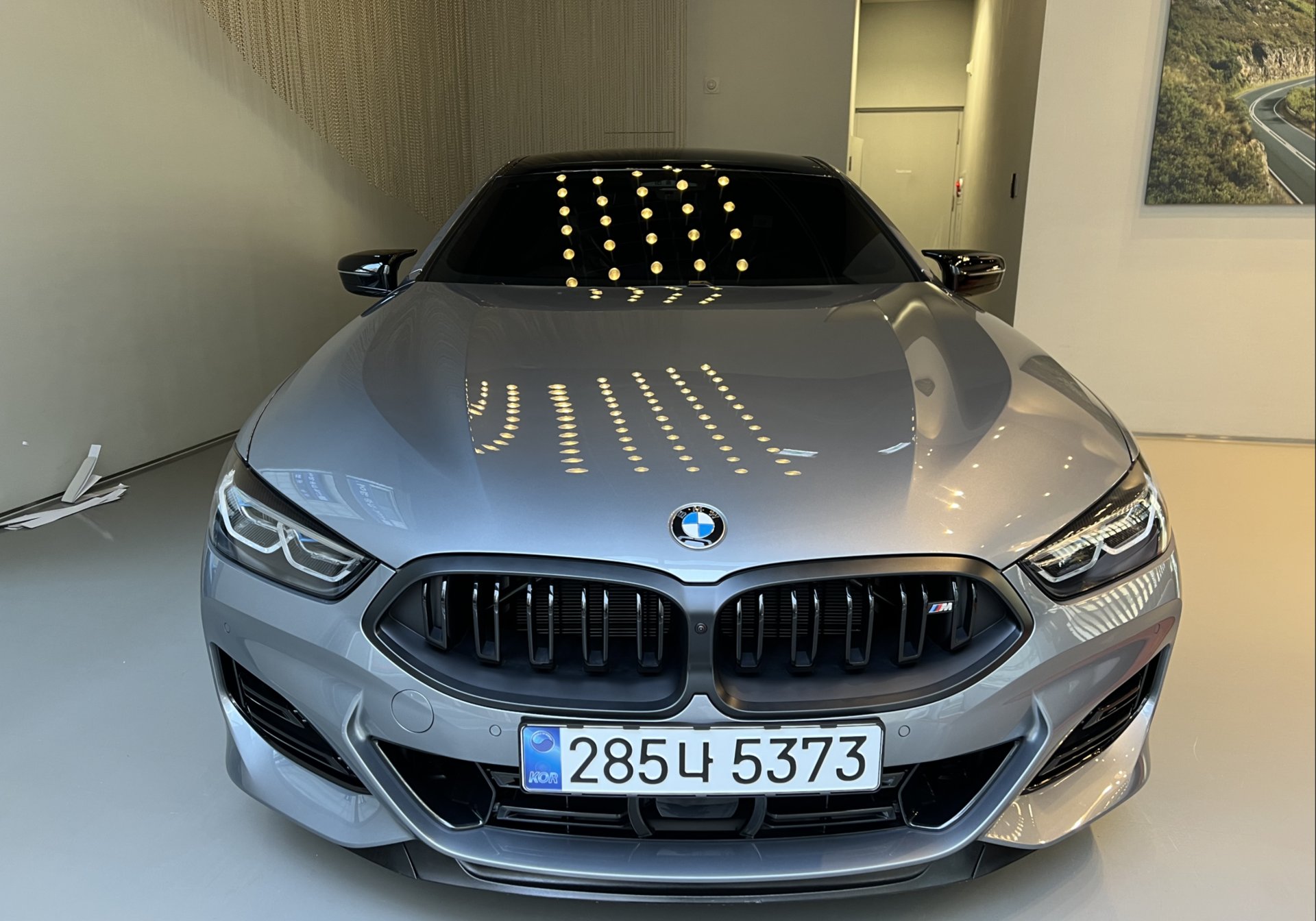 BMW 8 SERIES - View 1
