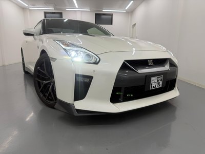 NISSAN GT-R