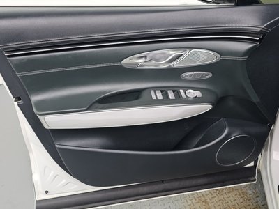 2022 Genesis ELECTRIFIED GV70 — миниатюра 14