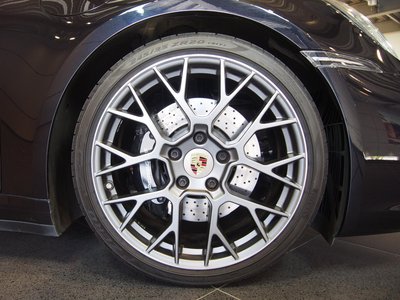 2019 Porsche 911 thumbnail 13