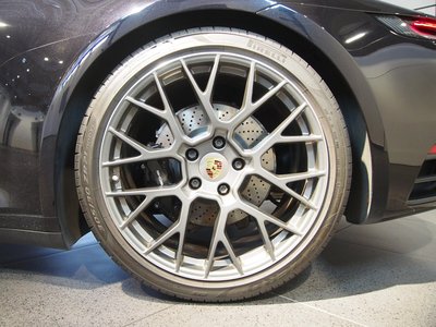 2019 Porsche 911 thumbnail 11