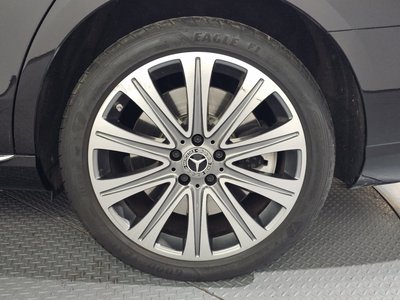 MERCEDES-BENZ E-CLASS - 6