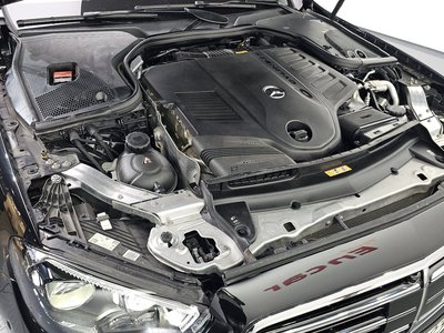 MERCEDES-BENZ E-CLASS - 7