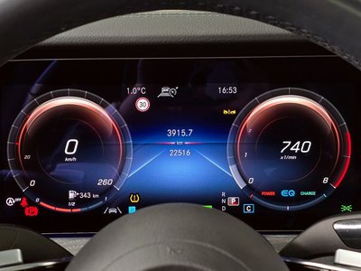 MERCEDES-BENZ E-CLASS - 8