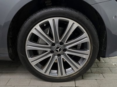 MERCEDES-BENZ E-CLASS - 6