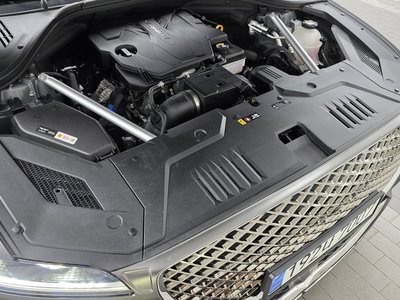 صورة 7 لـ 2023 Genesis GV70