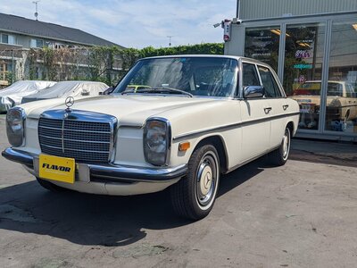 MERCEDES-BENZ MEDIUM-CLASS