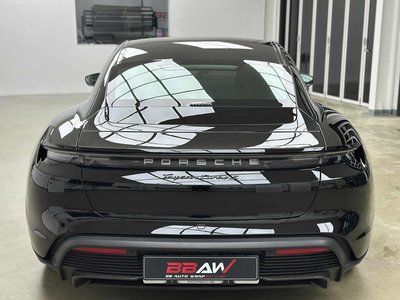 2021 Porsche TAYCAN photo 9