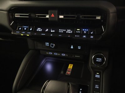 2025 Toyota LAND CRUISER 250 thumbnail 14