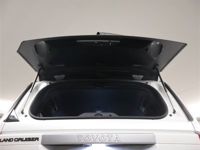 2025 Toyota LAND CRUISER 250 thumbnail 24