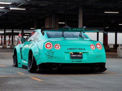 NISSAN GT-R - 5