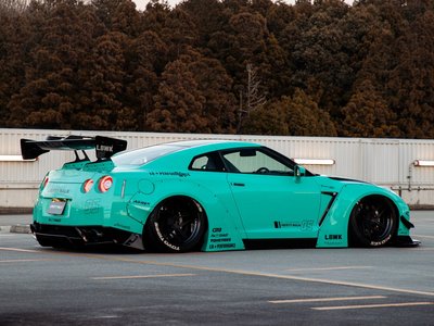 NISSAN GT-R - 3