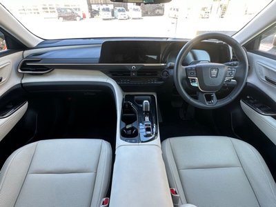 TOYOTA CROWN CROSSOVER - 7