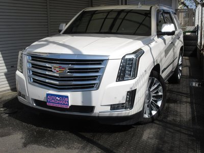CADILLAC ESCALADE - 1