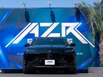 LAMBORGHINI URUS - 6