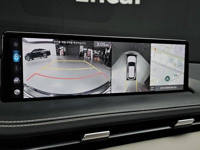 2023 Genesis GV70 — миниатюра 21