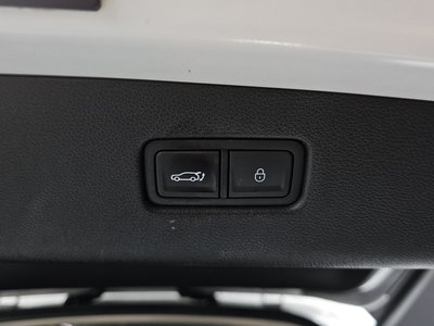 2023 Genesis GV70 — миниатюра 29