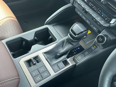 2024 Toyota LAND CRUISER 250 — миниатюра 20