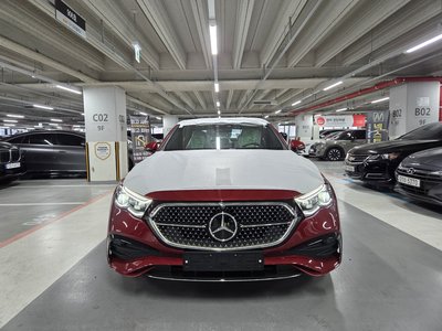 MERCEDES-BENZ E-CLASS - 1