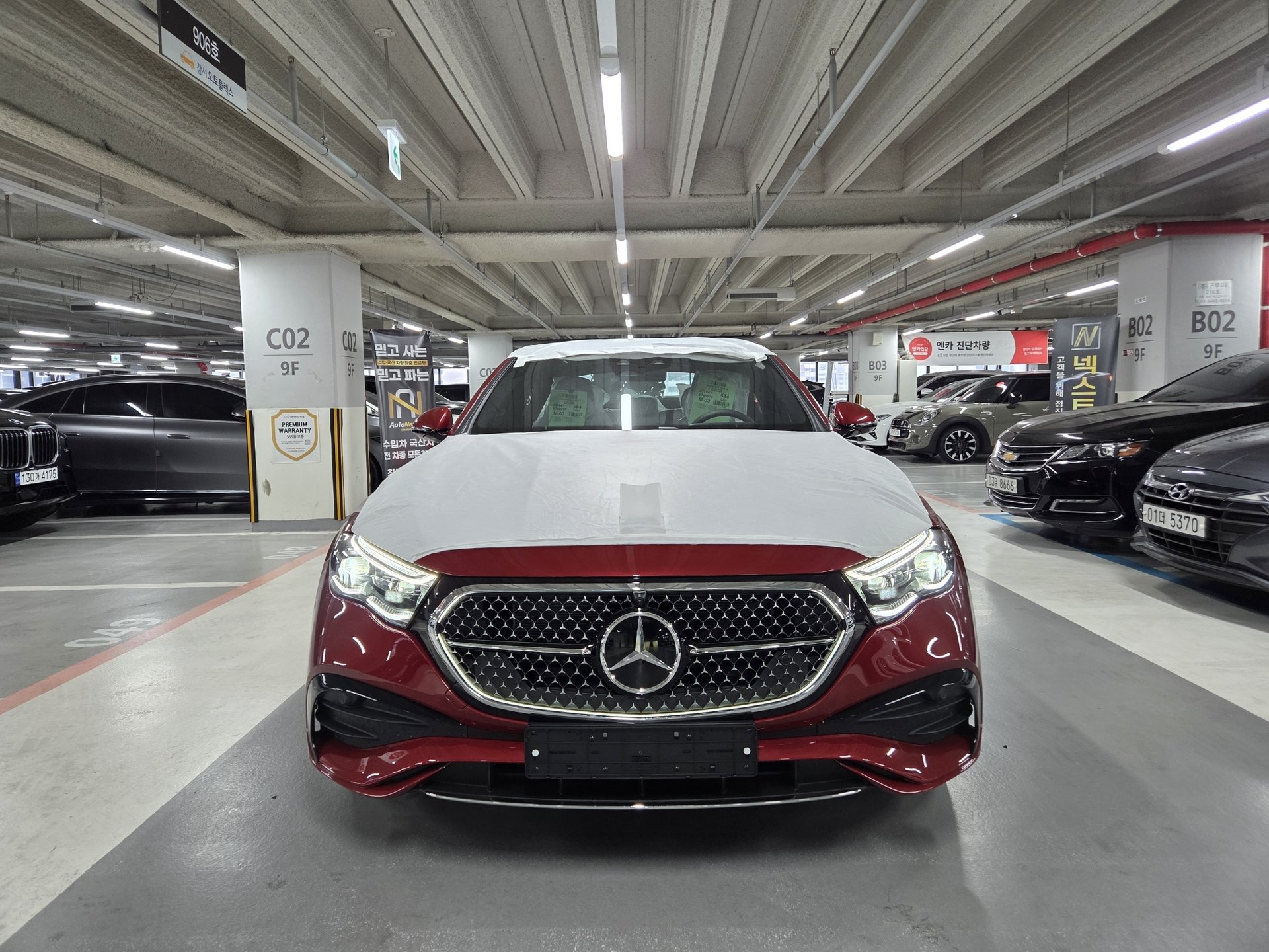 MERCEDES-BENZ E-CLASS - View 1