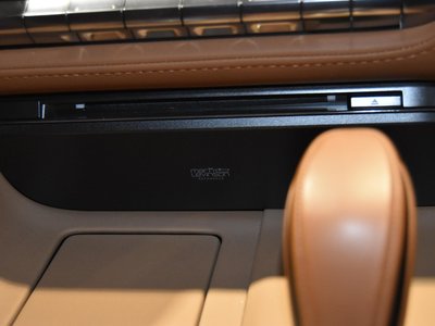 صورة مصغرة 14 لـ 2022 Lexus LC