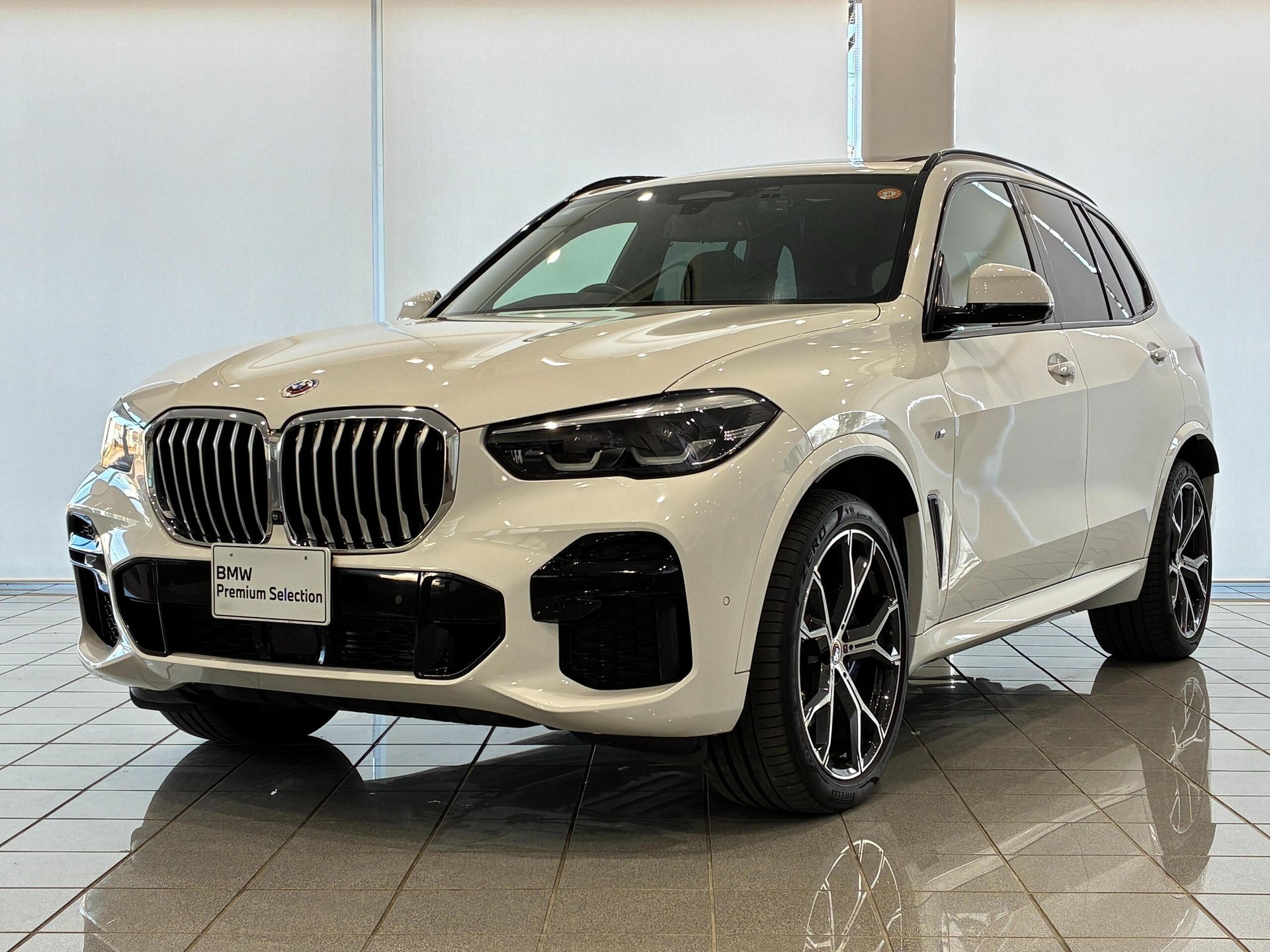 BMW X5 - View 1