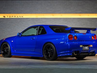 NISSAN SKYLINE GT-R - 4