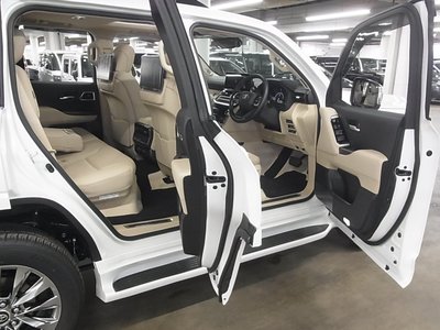 2026 Toyota LAND CRUISER 300 — миниатюра 18