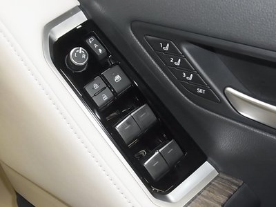 2026 Toyota LAND CRUISER 300 — миниатюра 48