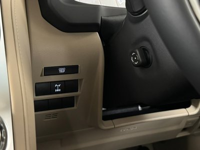 2026 Toyota LAND CRUISER 300 — миниатюра 39