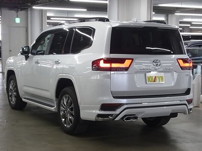 2026 Toyota LAND CRUISER 300 — миниатюра 11