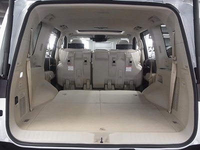 2026 Toyota LAND CRUISER 300 — миниатюра 23
