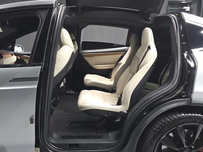 2020 Tesla MODEL X thumbnail 16