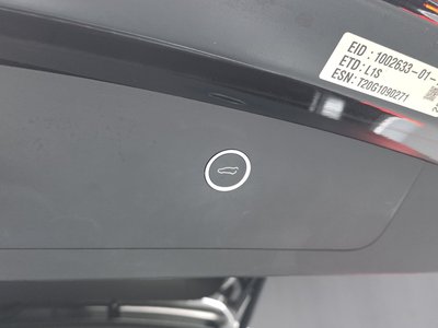 2020 Tesla MODEL X thumbnail 35