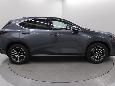 2022 Lexus NX — миниатюра 16