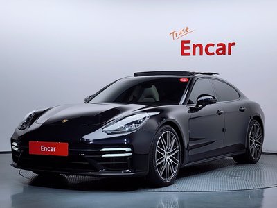 PORSCHE PANAMERA - 1