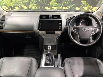 TOYOTA LAND CRUISER PRADO - 2