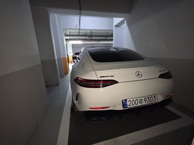 صورة 3 لـ 2023 Mercedes-BENZ GT AMG