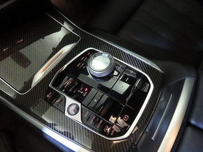 2025 BMW X7 缩略图 12