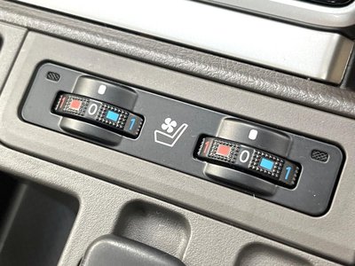 TOYOTA LAND CRUISER PRADO - 7