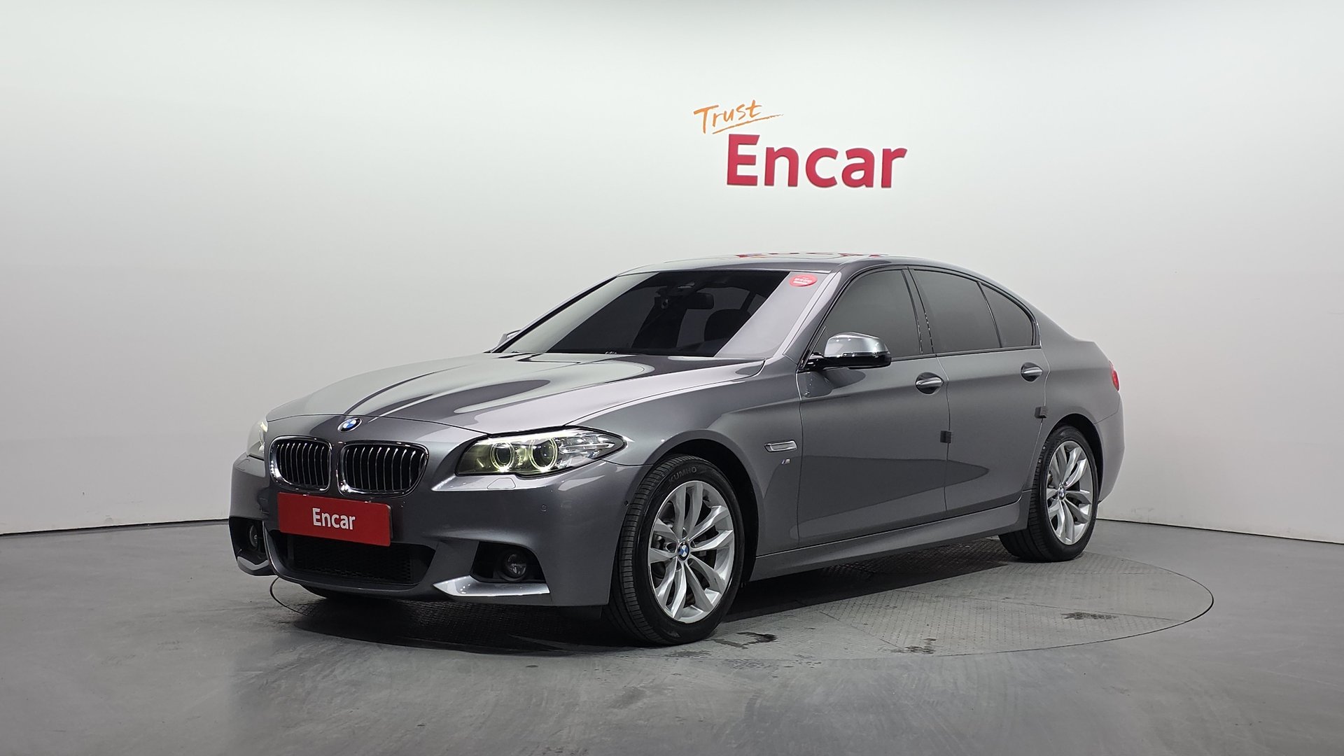 BMW 5 SERIES - View 1