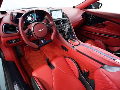 2024 Aston Martin DBS SUPERLEGGERA 照片 9