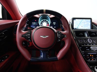 2024 Aston Martin DBS SUPERLEGGERA 照片 11