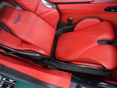 2024 Aston Martin DBS SUPERLEGGERA 照片 8