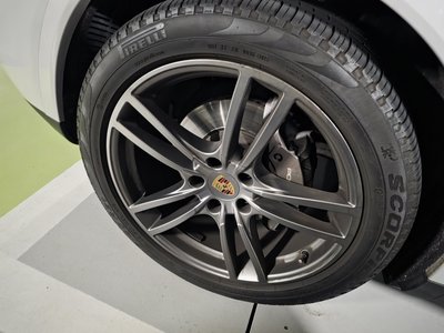 PORSCHE CAYENNE - 10
