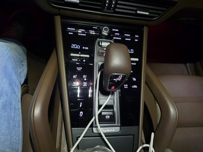 PORSCHE CAYENNE - 8