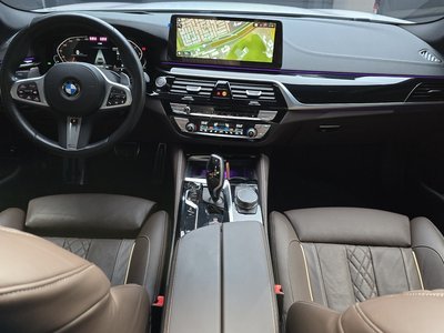 BMW 5 SERIES - 5