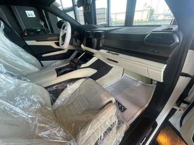 2026 Lamborghini URUS — миниатюра 17